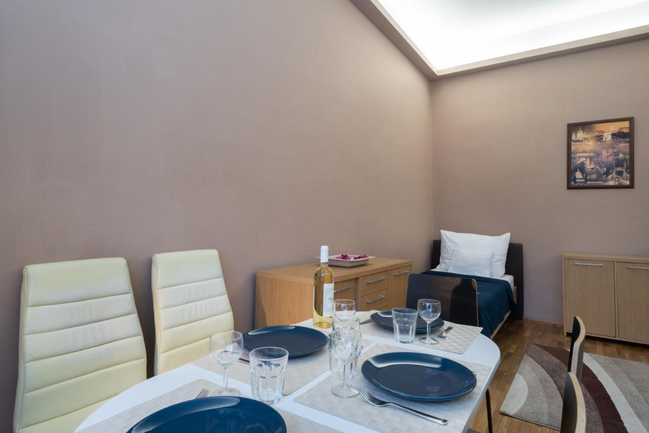 Kiraly Central Apartment With Free Parking And Ac Budapest Eksteriør billede
